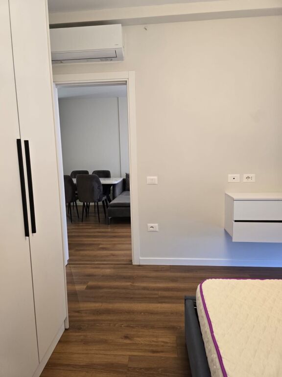 Apartament me qira post parkimi
