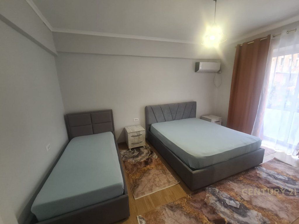 AFFITTASI APPARTAMENTO 1+1 E DEPOSITO IN VIA DURRES