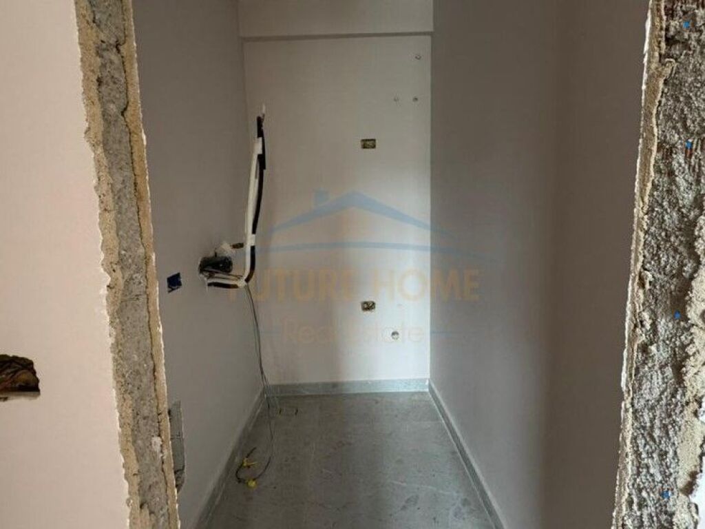 For sale, Penthouse 3+1+3 Parking Spaces, Green Terrace, Dry Lake