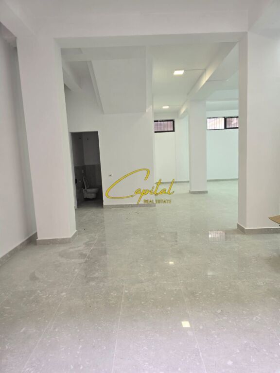 SHOP FOR RENT 120 M2 21 DECEMBER 75,000 LEKE