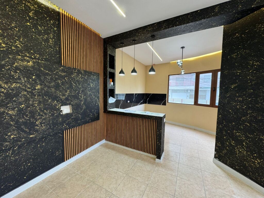 Apartment 3+1 for sale at the Beach, Iliria