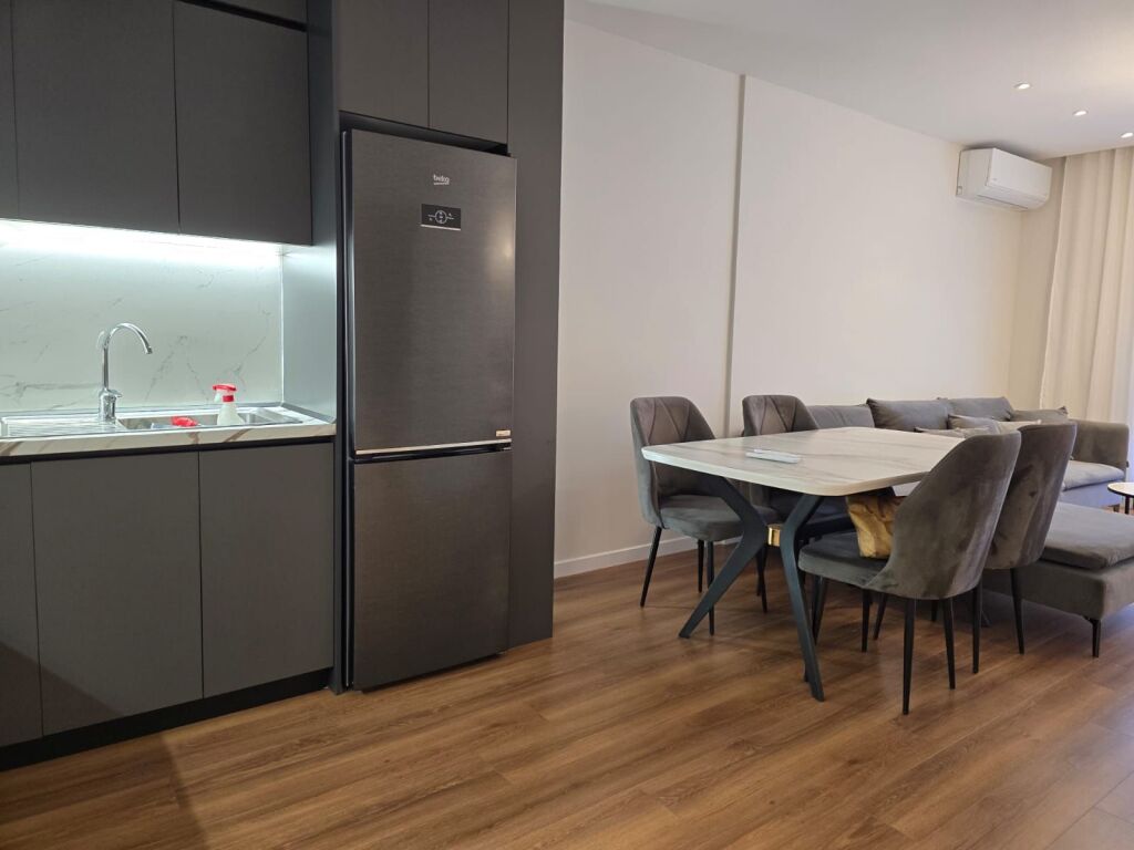 Apartament me qira post parkimi