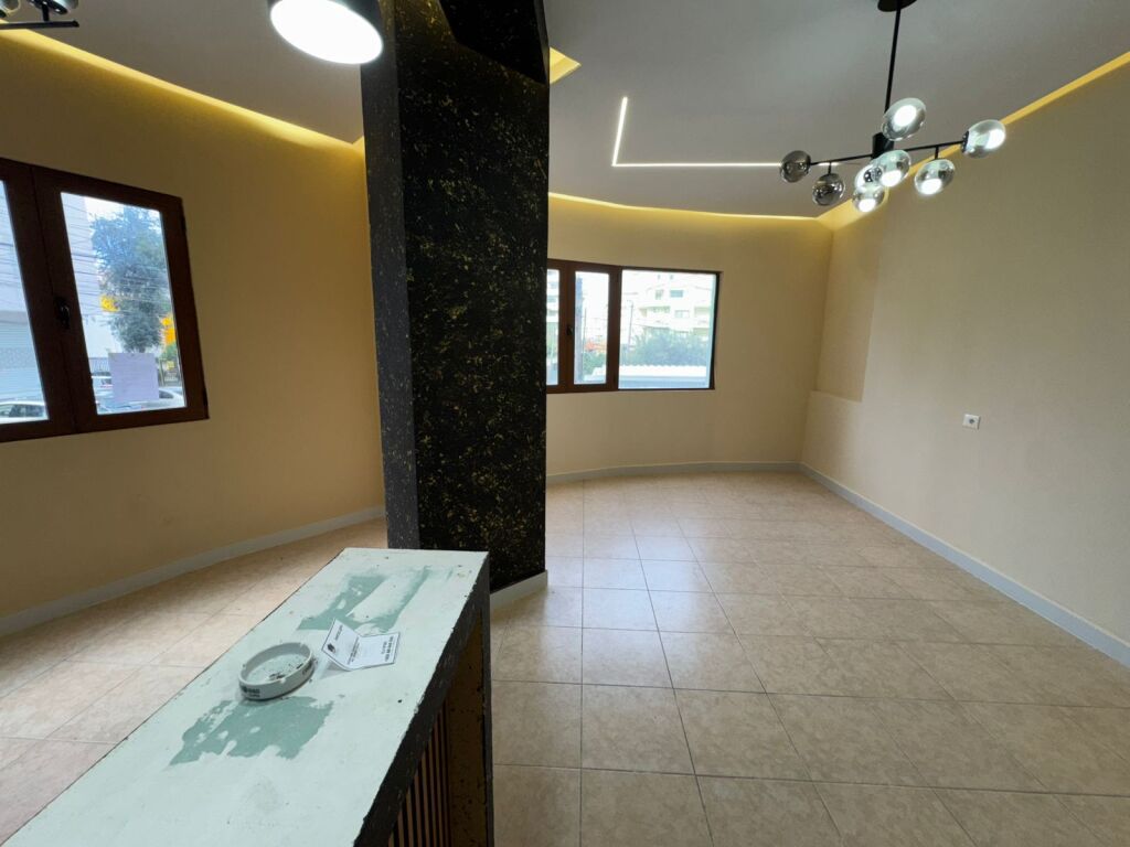 Apartment 3+1 for sale at the Beach, Iliria