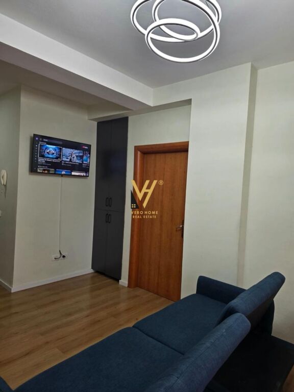 JEPET APARTAMENT 1+1 ME QIRA TE KOMUNA E PARISIT 60.000 LEKE