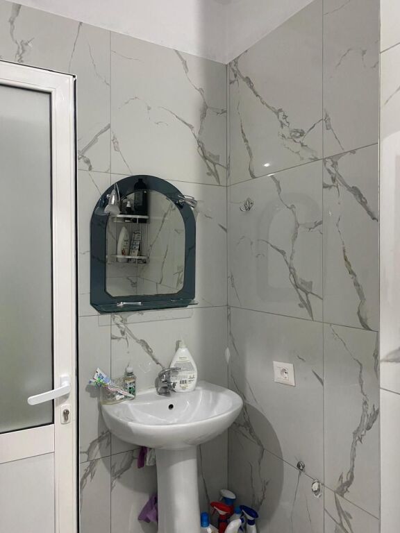 📌Apartament me Qira 1+1 📍 Afër Qendrës, Rruga e Dibrës!