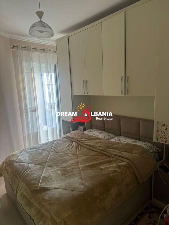 Shitet apartament 1+1 ne zonen e Brrylit ( ID 41111519 )