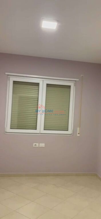 Ufficio in Affitto a 5 Maji Tirane