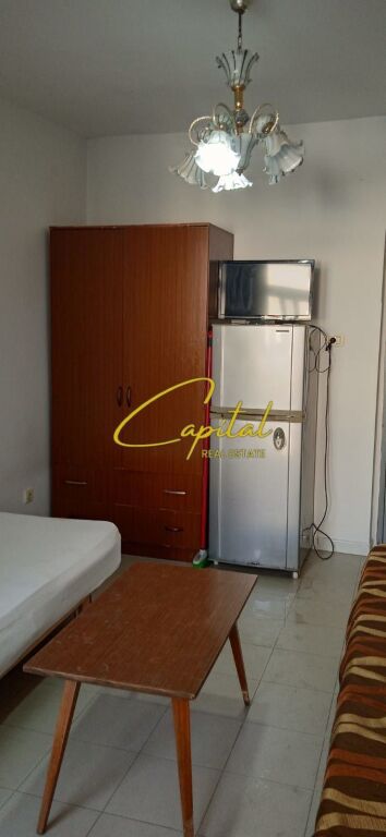 MONOLOCALE IN AFFITTO 45 M2 VIALONE ZOGU I 35.000 LEKE