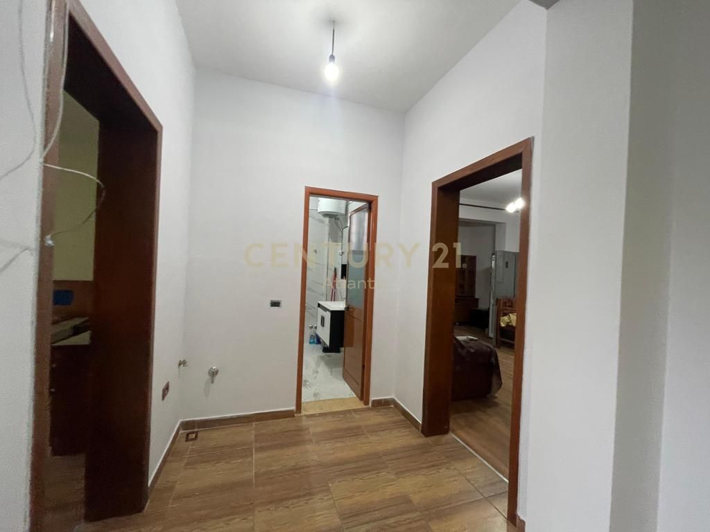 SHITET SHTEPI PRIVATE NE ISH KENETE DURRES,LAGJIA 17!