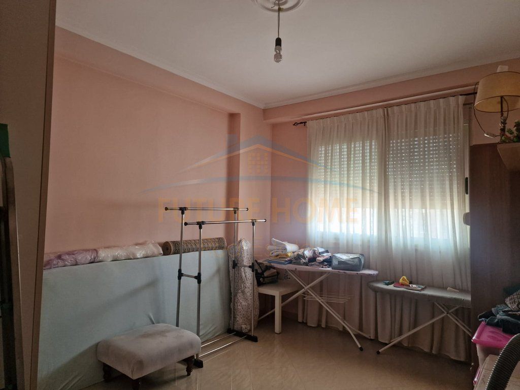 In vendita, Appartamento 2+1, vicino alla scuola 4 Deshmoret, Tirana.