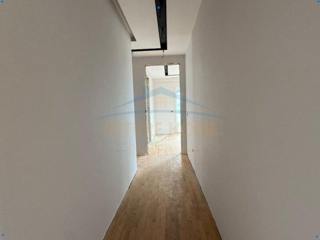 For sale, Penthouse 3+1+3 Parking Spaces, Green Terrace, Dry Lake