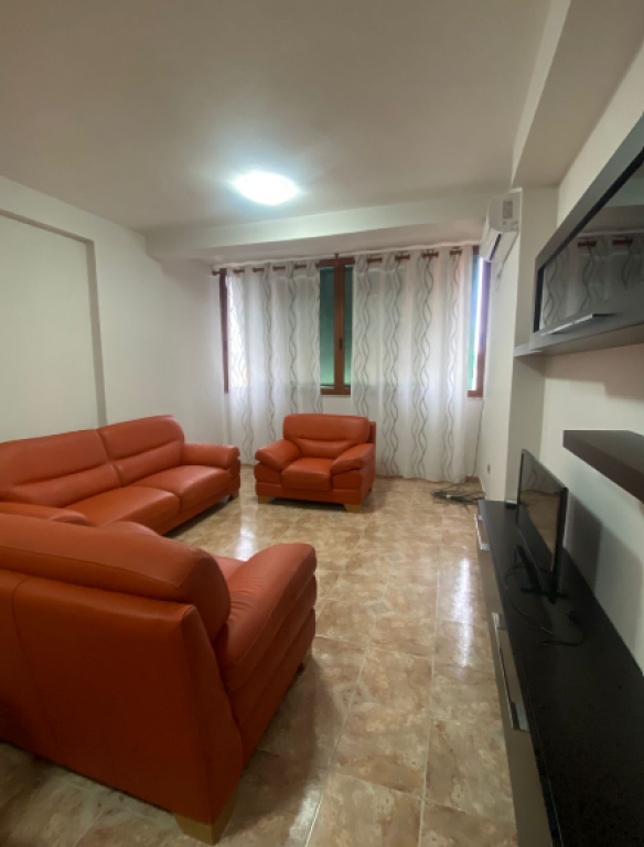 🏢 Apartment 2+1 for Rent – Kavaja Street | near the Orthodox Church  