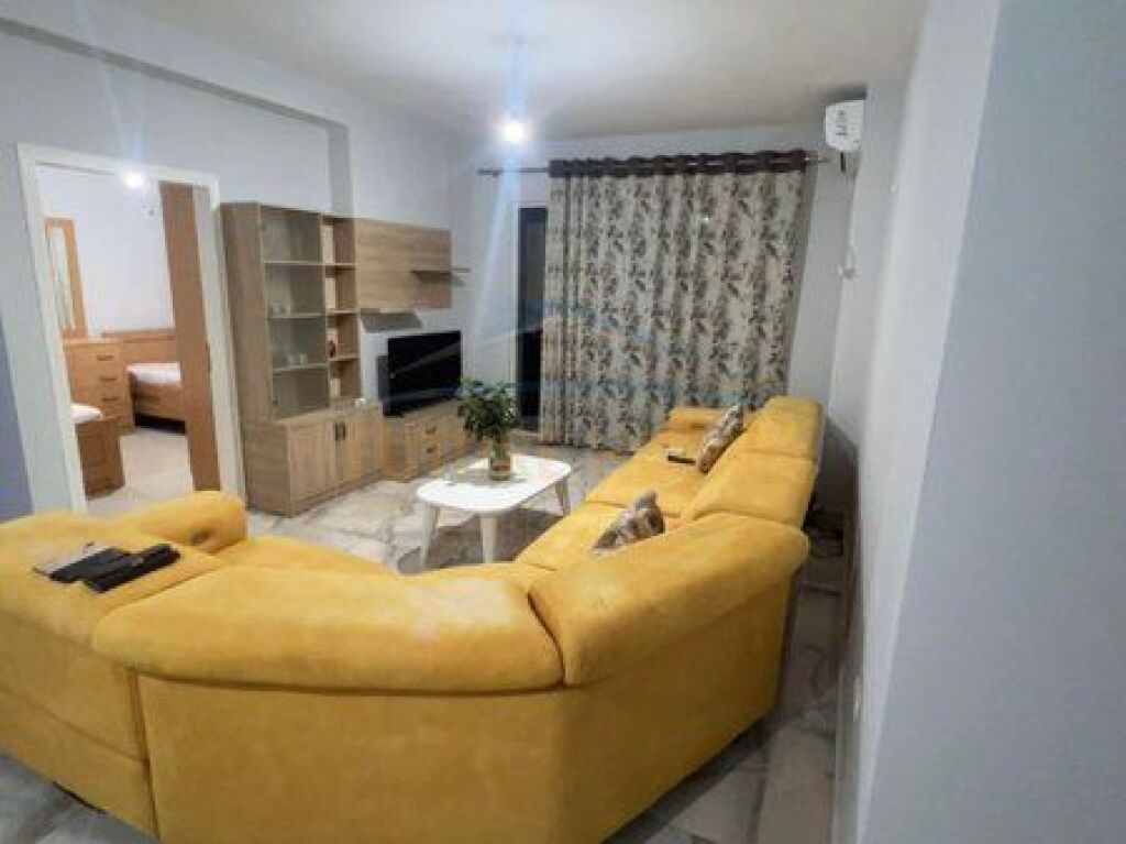 Qera, Apartament 3+1, Unaza e Re.