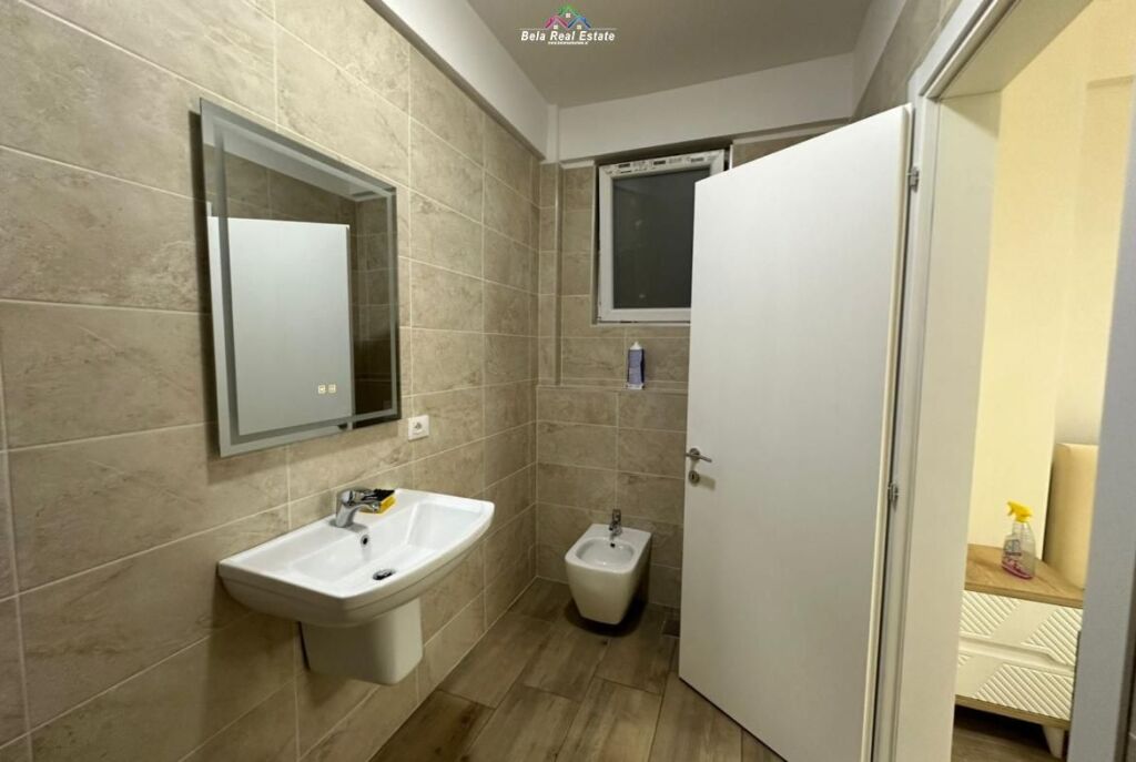 Apartament Me Qera 2+1 Tek Liqeni i Thate ( ID B2201756) Tirane