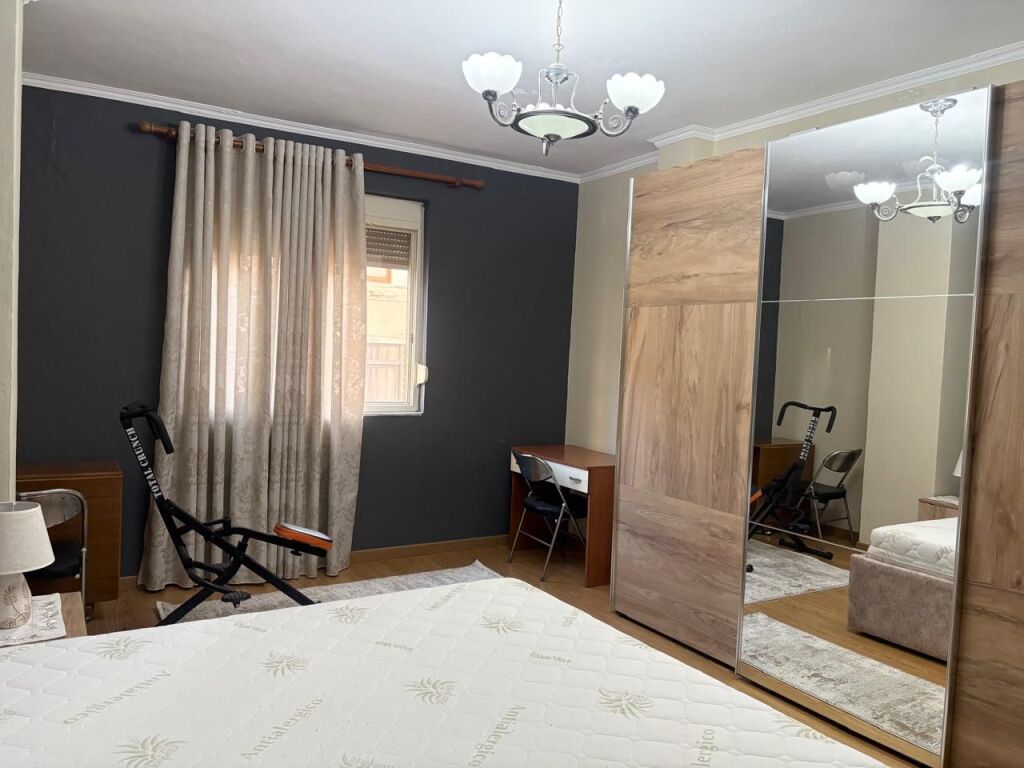 Appartamento 2+1+2 in Affitto – vicino al Tribunale, Durrës