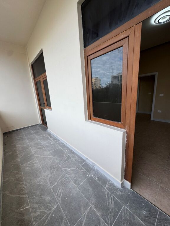 Apartment 3+1 for sale at the Beach, Iliria