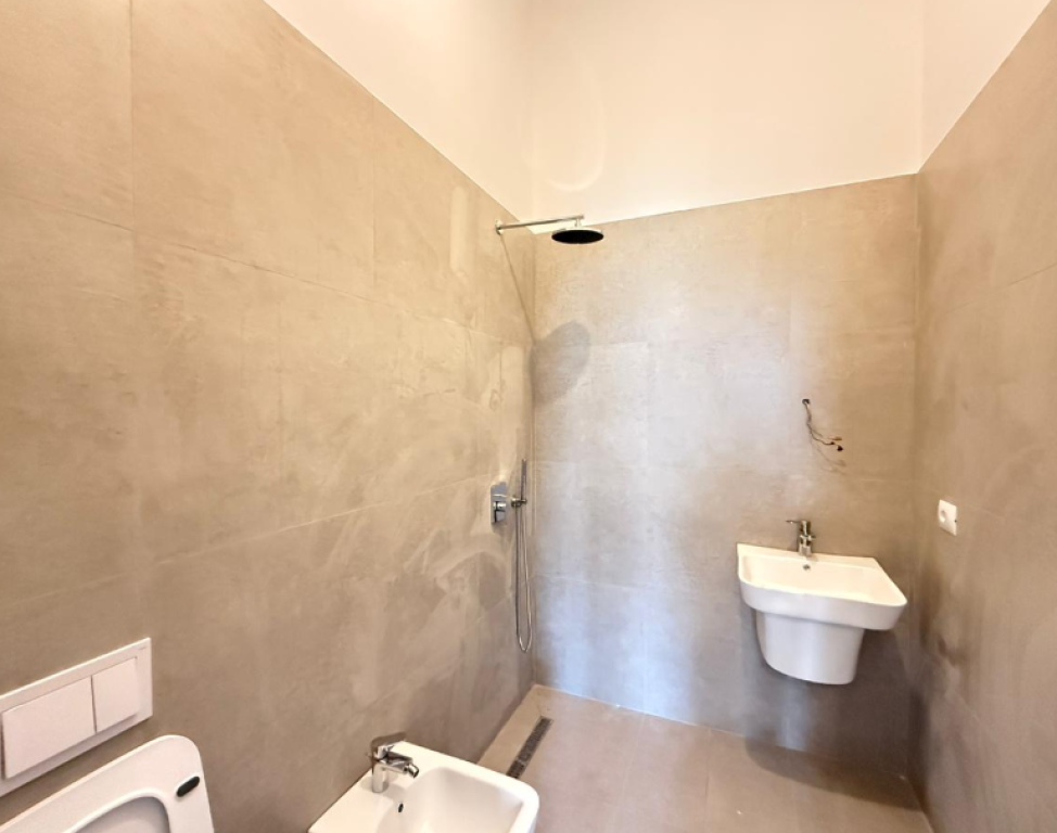 🏙️ SHITET PENTHOUSE 3+1+2 – QENDËR