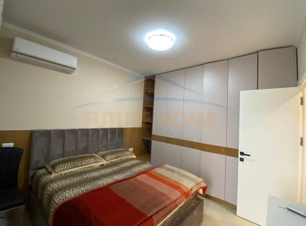 In Affitto. Appartamento 1+1, Ex Dogana, Vicino a Buzi Store, Tirana