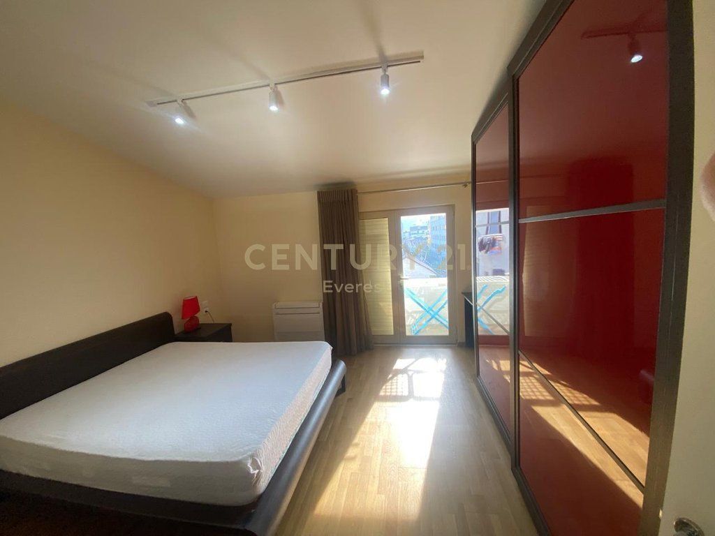 JEPET ME QERA APARTAMENT 2+1 TEK INXHINIERIA
