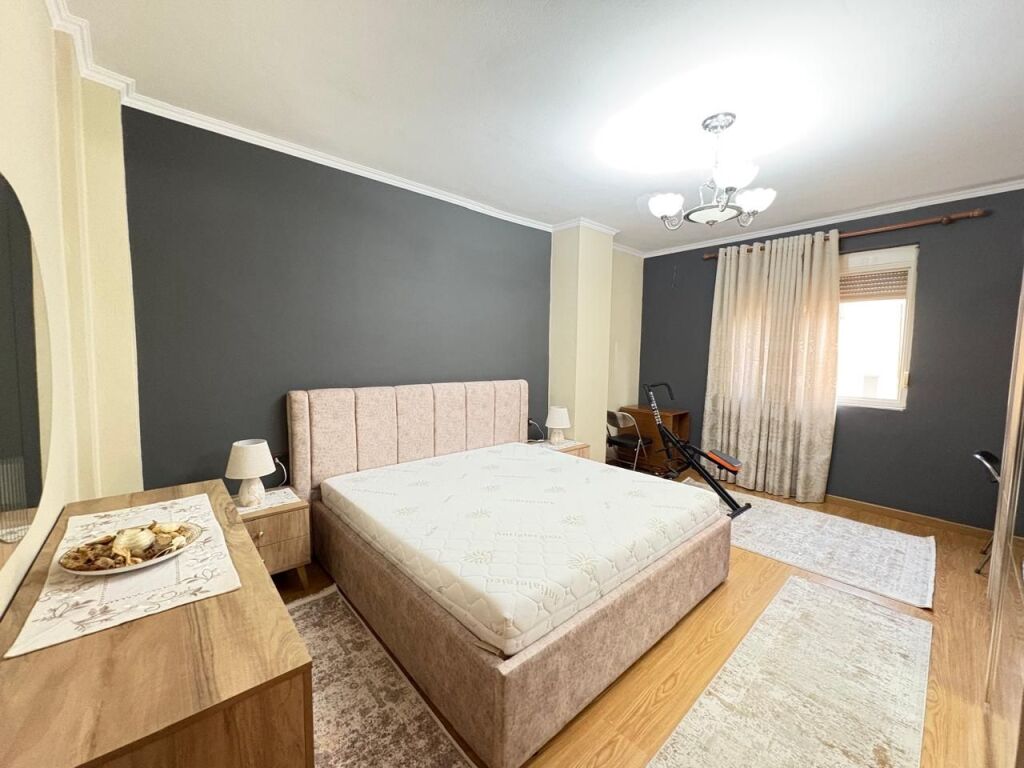 Appartamento 2+1+2 in Affitto – vicino al Tribunale, Durrës