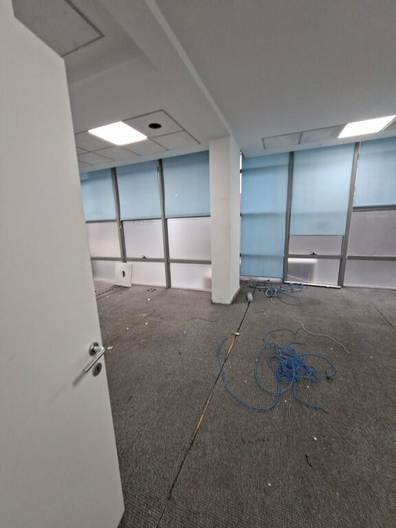 BUSINESS PREMISES FOR SALE NEAR MYSLYM SHYRI 200 M2