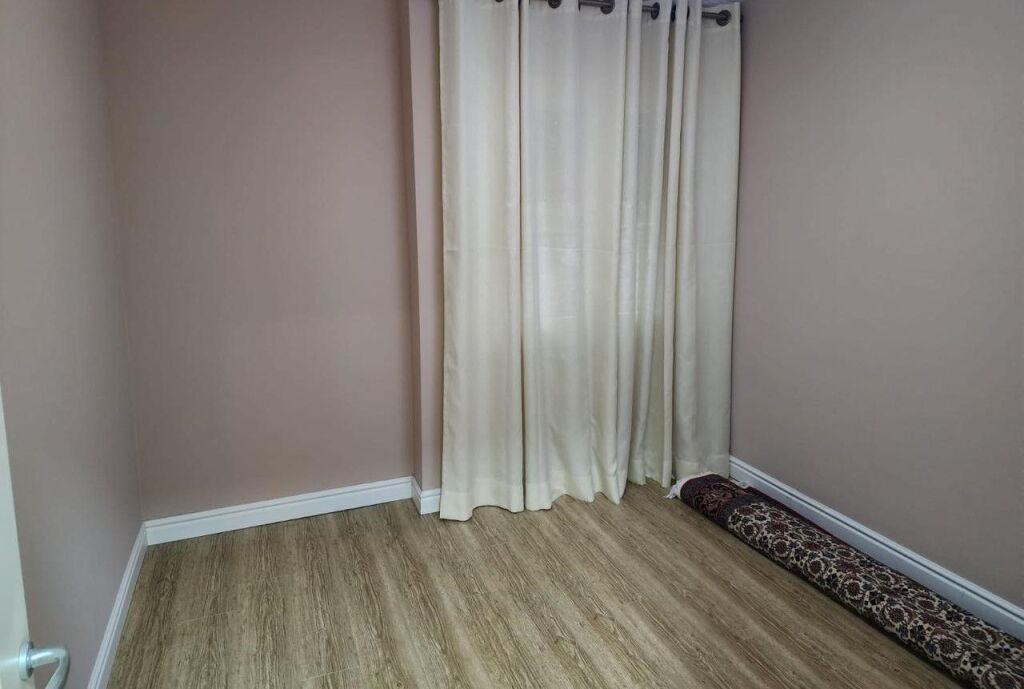 🏡 VILË 2-KATËSHE ME QIRA – PRANË TEG
