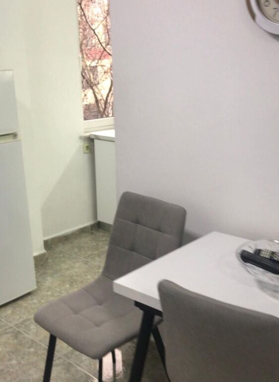 🏡 Jepet me Qira Apartament 2+1 – Rruga e Dibrës !