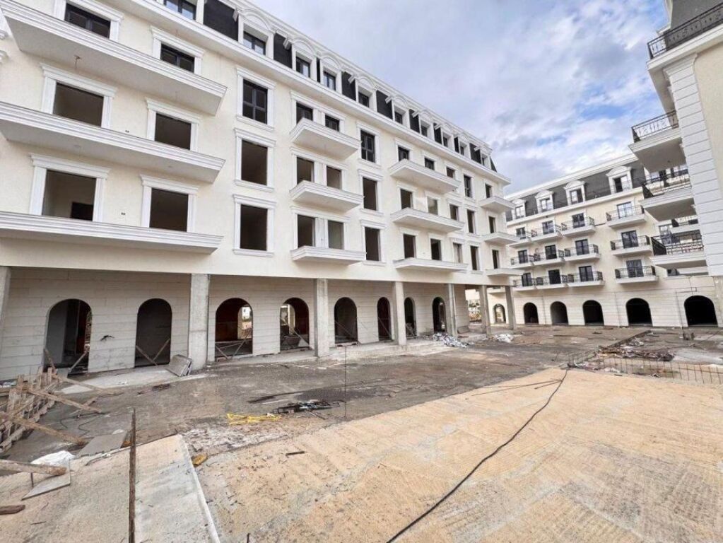 🏢 SHITET APARTAMENT 2+1 – Porta Tirana e Re