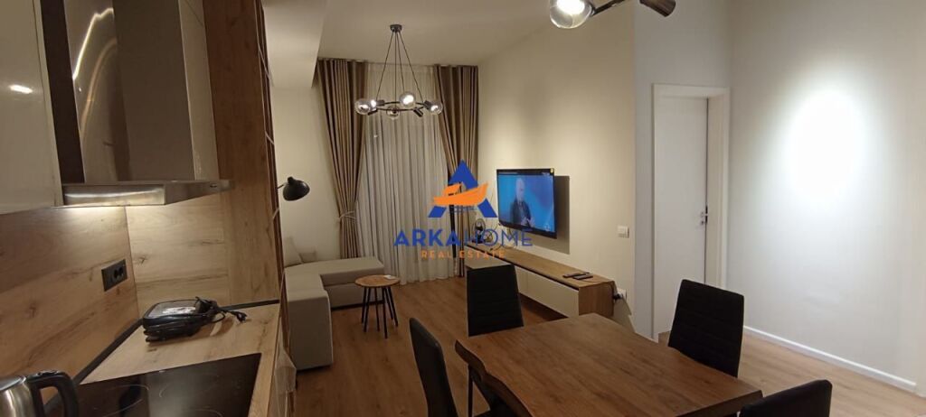 AFFITTASI APPARTAMENTO 1+1+BALCONE "RESIDENZA KAIMI NELLA ZONA DI ALI DEMI" 45000 LEKE