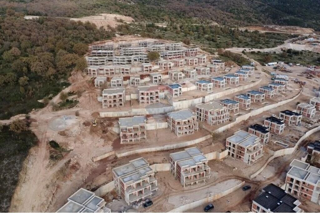 Villa - In Vendita - Palasë, Costa Ionica(ID: 530201017-606)