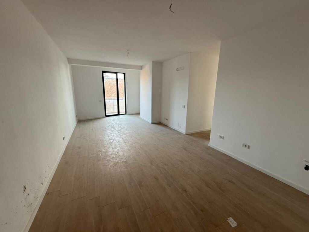 Affitto locale per uffici – presso Golden Tower (Mine Peza)