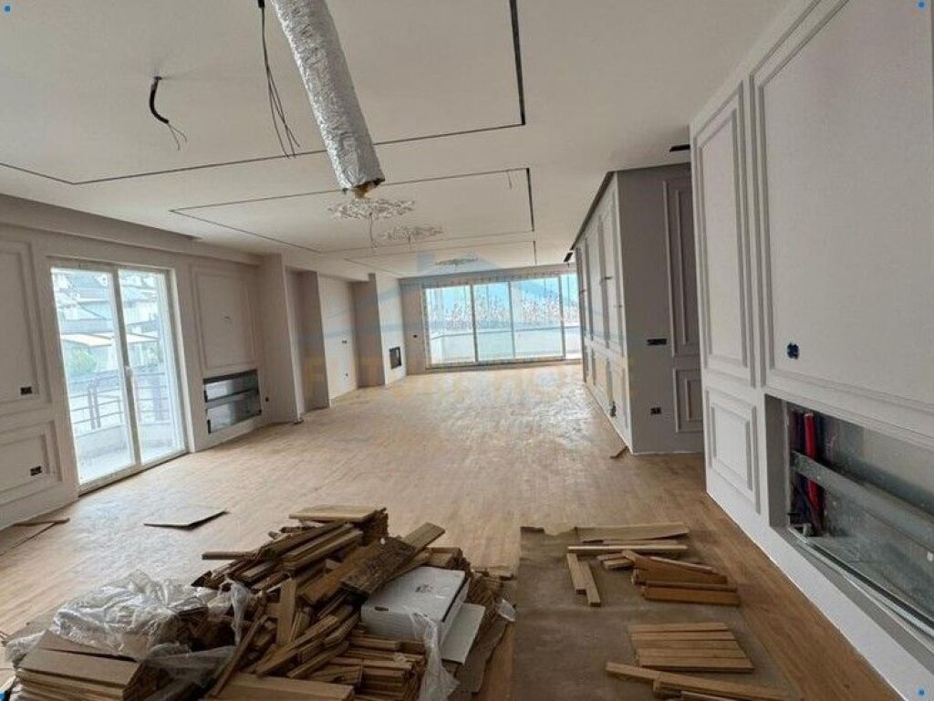 For sale, Penthouse 3+1+3 Parking Spaces, Green Terrace, Dry Lake