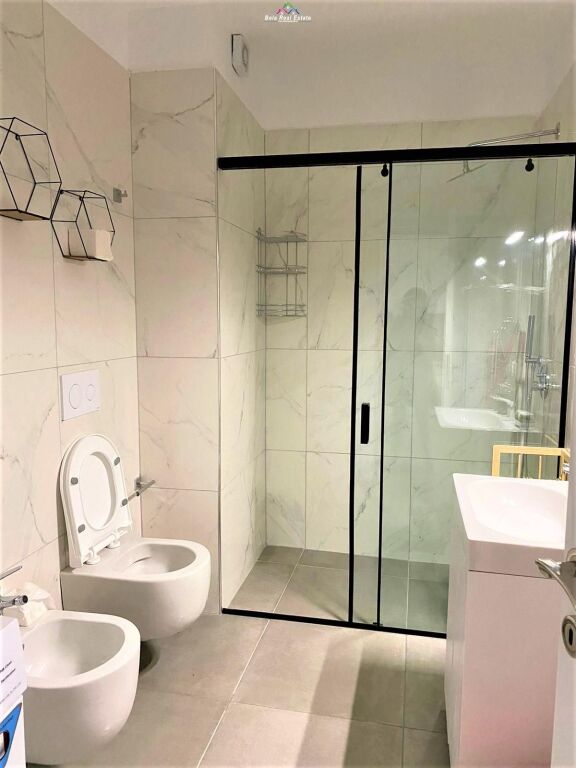 Appartamento 1+1 in Affitto al Complesso Zirkon (ID B210540) Tirana.