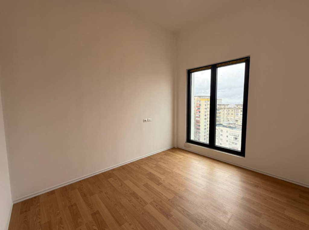 🏙️ SHITET PENTHOUSE 3+1+2 – QENDËR