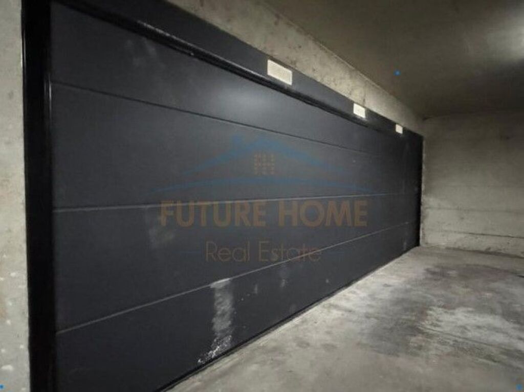For sale, Penthouse 3+1+3 Parking Spaces, Green Terrace, Dry Lake