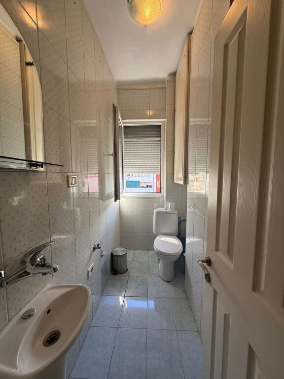 Apartment 2+1+2 for rent in Bllok