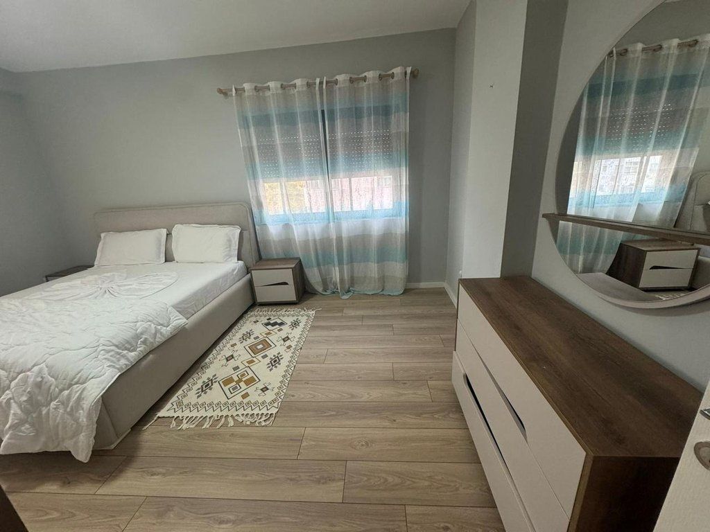 Casa 2+1 in Affitto a Fresku, Tirana