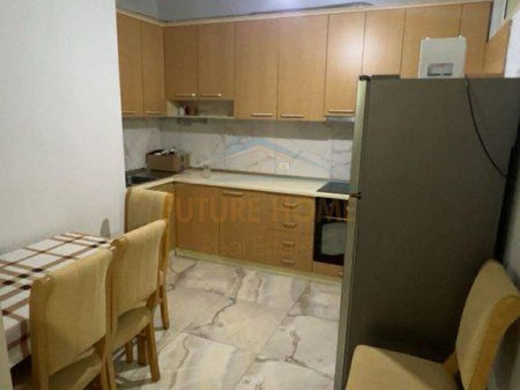 Qera, Apartament 3+1, Unaza e Re.