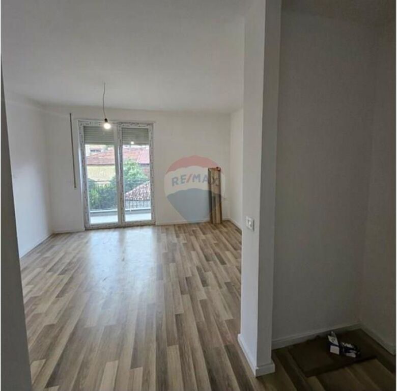 Monolocale - In Vendita - Scuola di Balletto, Tirana(ID: 530571006-7)