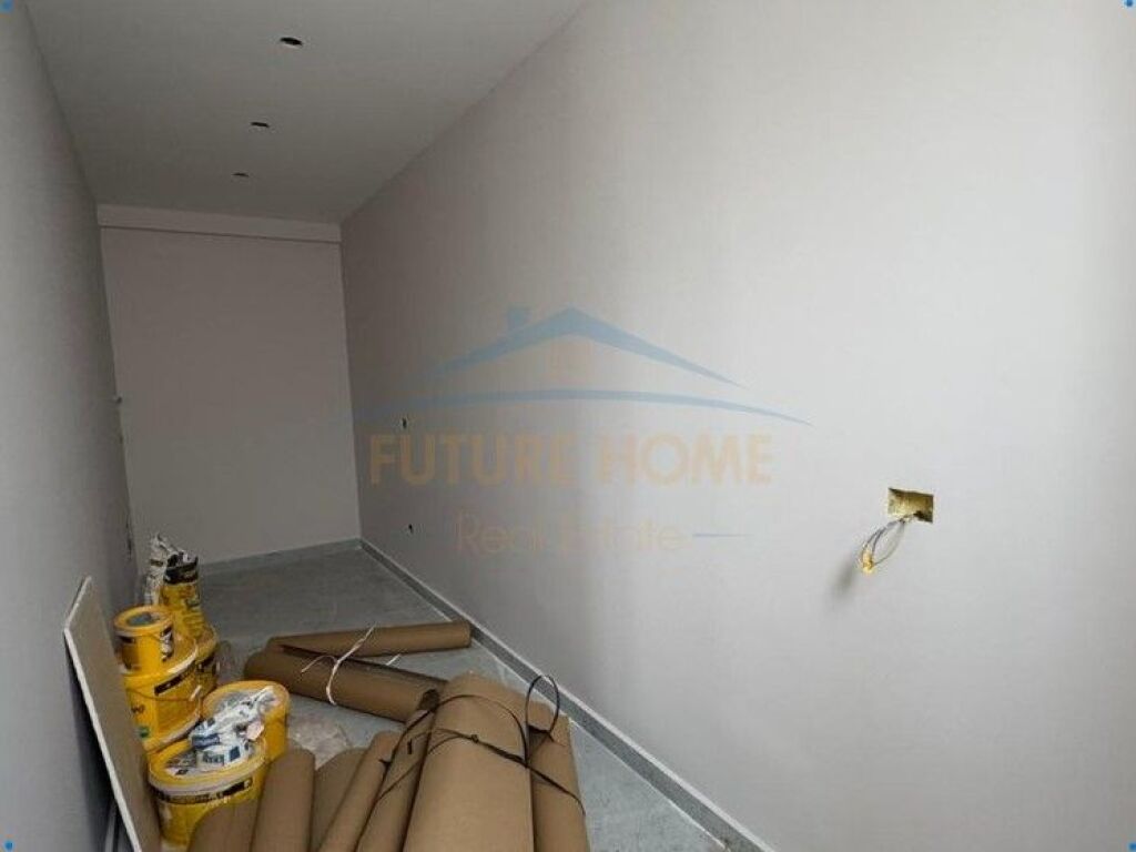 For sale, Penthouse 3+1+3 Parking Spaces, Green Terrace, Dry Lake