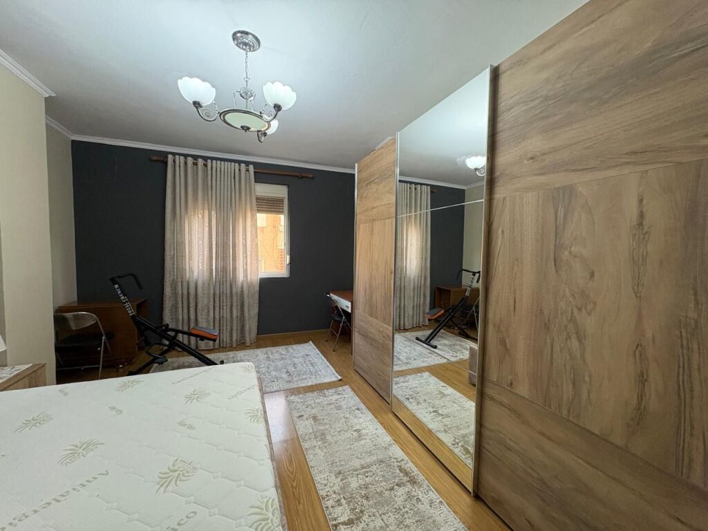 Appartamento 2+1+2 in Affitto – vicino al Tribunale, Durrës