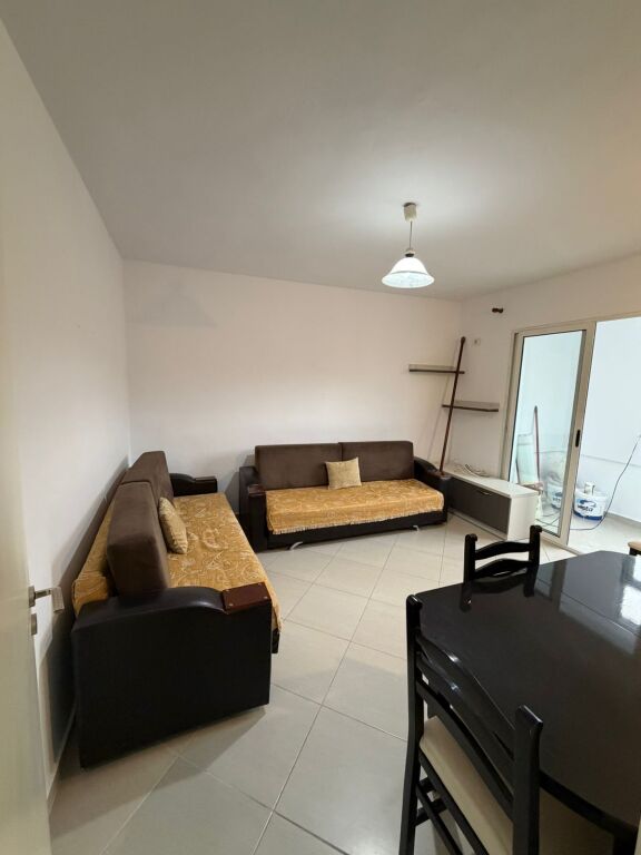 Affittasi Appartamento 1+1+1 Balcone
