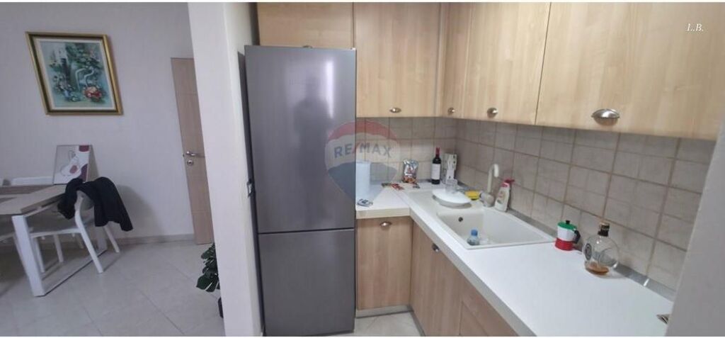 Apartament - Për Shitje - Tower Bridge, Tiranë