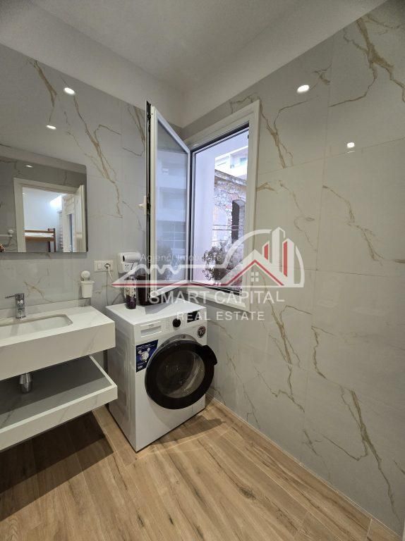 FOR SALE THE 2ND FLOOR OF A PRIVATE BUILDING IN VLORE!