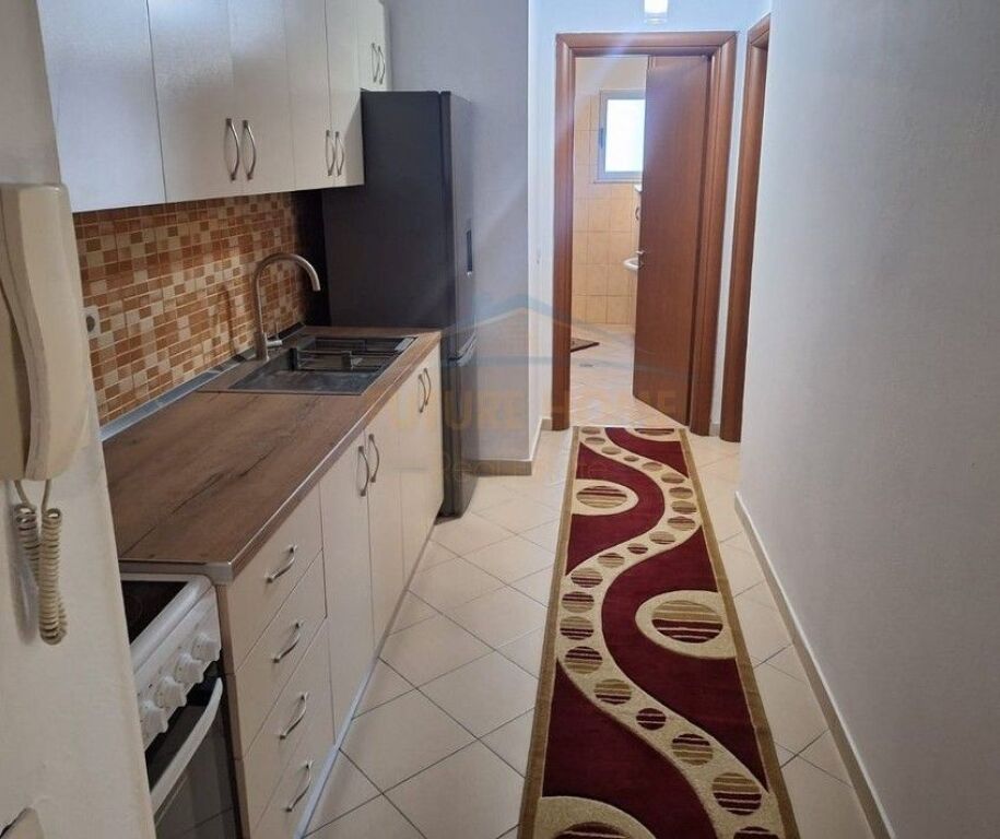 Qira, Apartament 1+1, Komuna e Parisit
