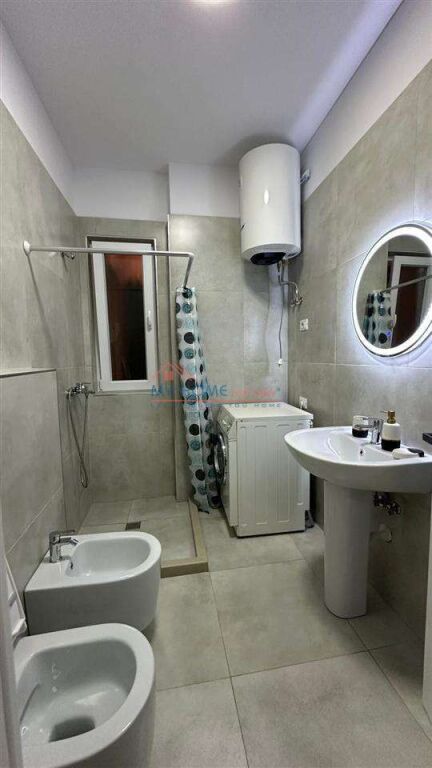 Apartment 1+1+Parking Space for rent at 5 Maj Tirane