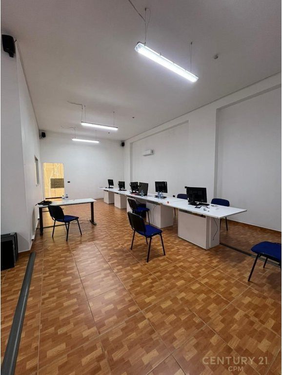 OFFICE SPACE FOR RENT AT SELVIA