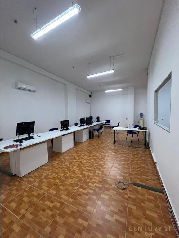 OFFICE SPACE FOR RENT AT SELVIA