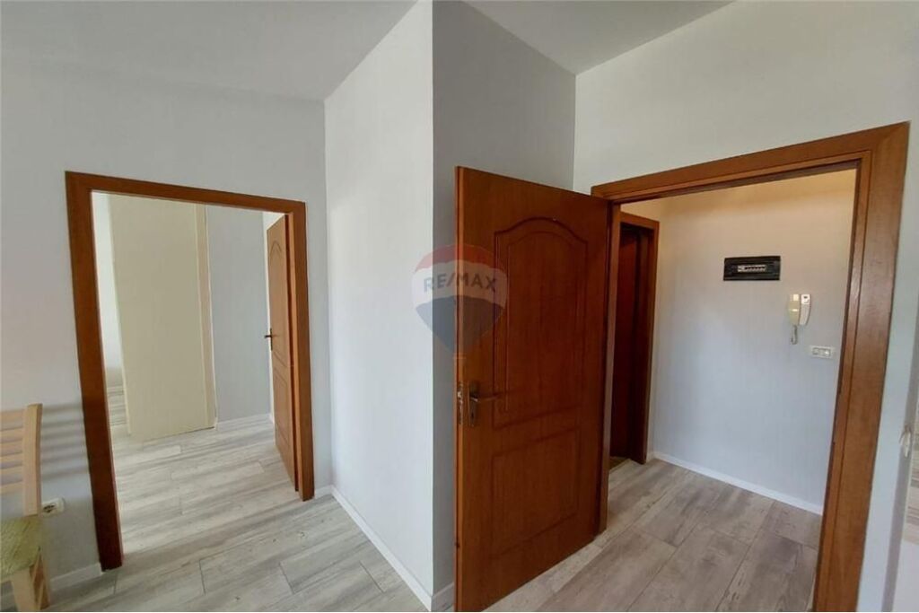 🌊 Apartment 1+1 for sale – Lungomare, Vlora