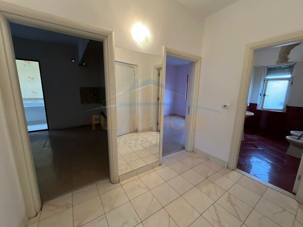 In vendita, Appartamento 2+1, Ex Esposizione, Tirana.